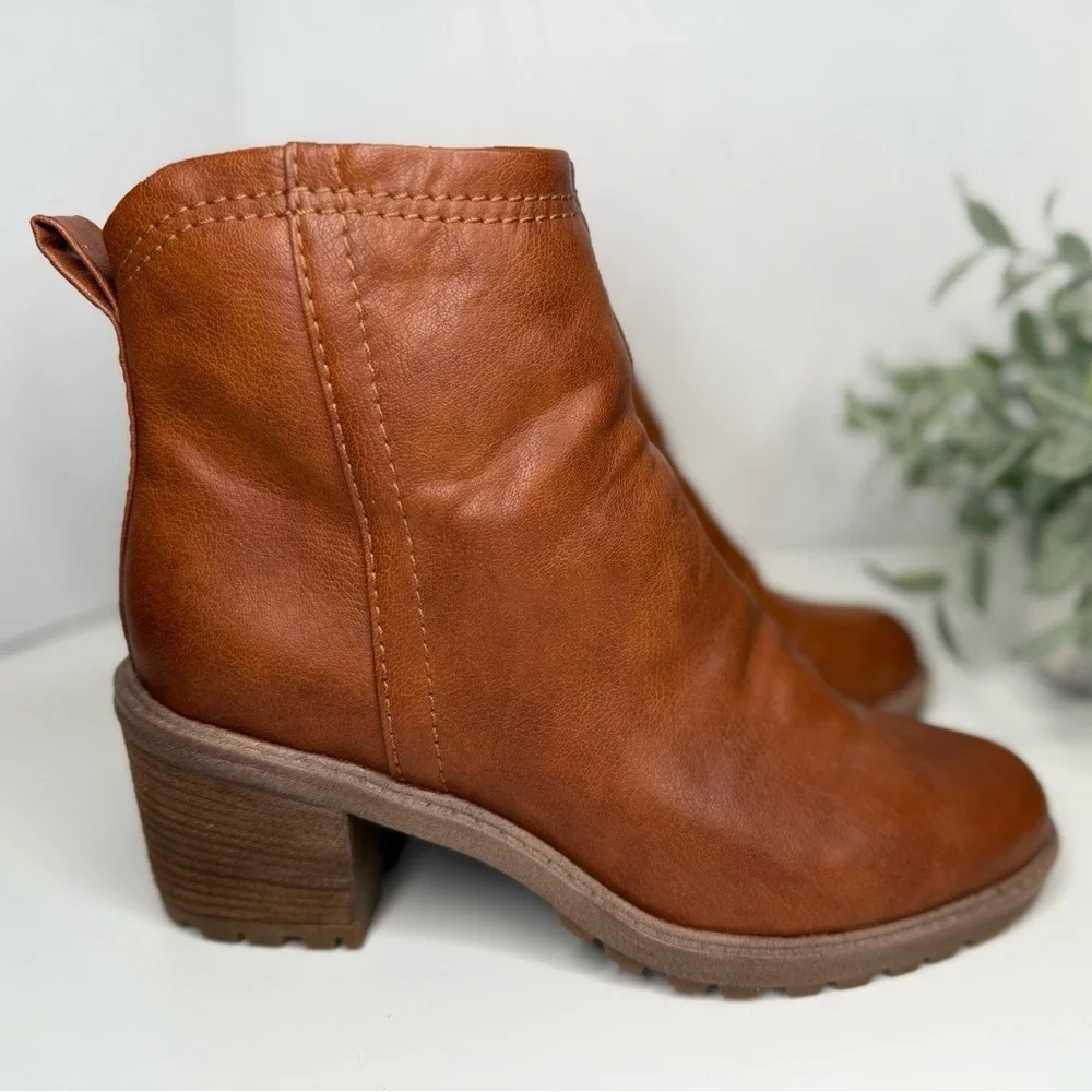 Zodiac Greyson Block Heel Womens Ankle Boots Size 10M in Brown/Cognac Streetwear